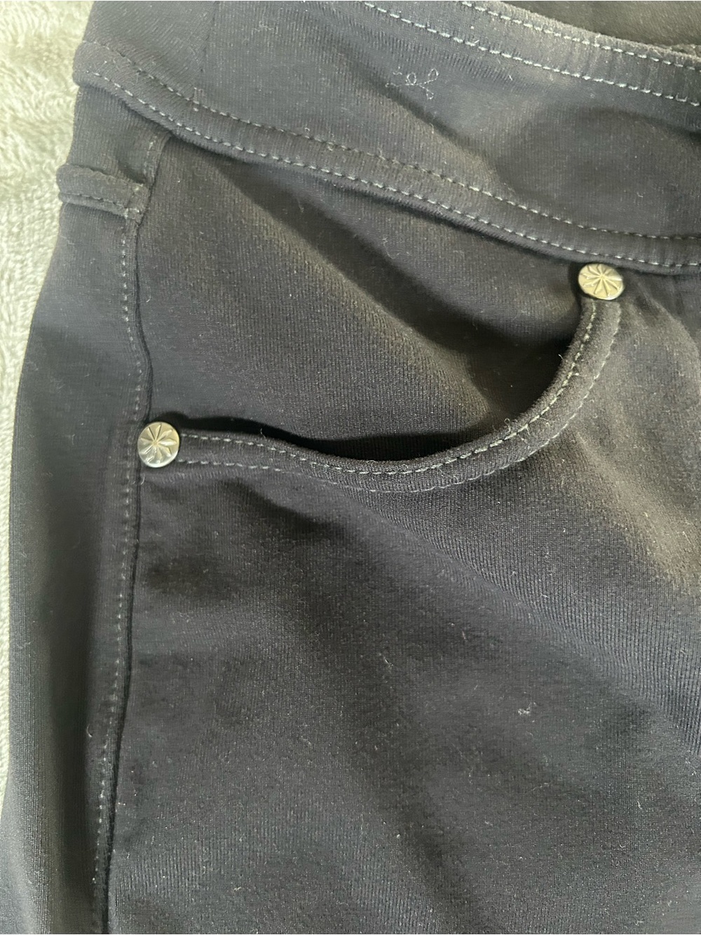 Athleta Black low rise straight leg flared Active Pants - Picture 12 of 12